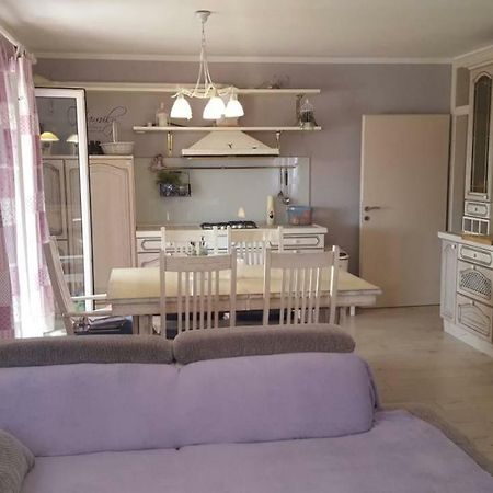 Pinta Lägenhet Vodice Exteriör bild