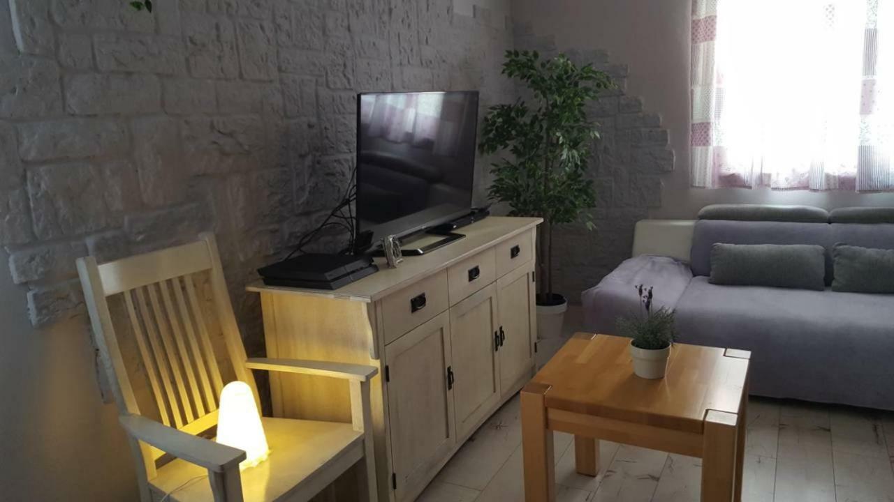 Pinta Lägenhet Vodice Exteriör bild